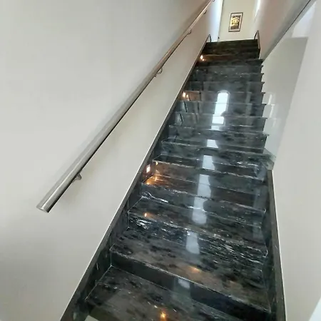 Apartament Luxury 9 Person A Walk To Paceville's Nightlife *