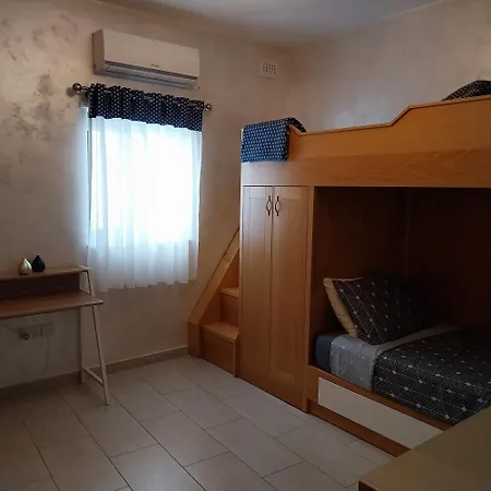 Luxury 9 Person A Walk To Paceville's Nightlife Apartment *