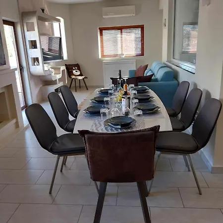 Luxury 9 Person A Walk To Paceville's Nightlife Lejlighed Is-Swieqi