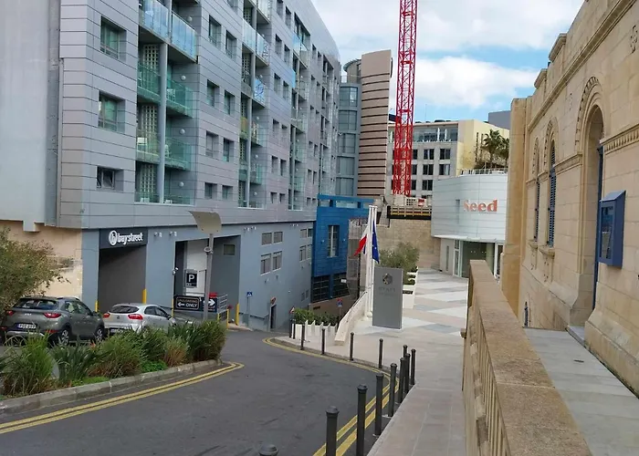 Luxury 9 Person A Walk To Paceville's Nightlife * Is-Swieqi