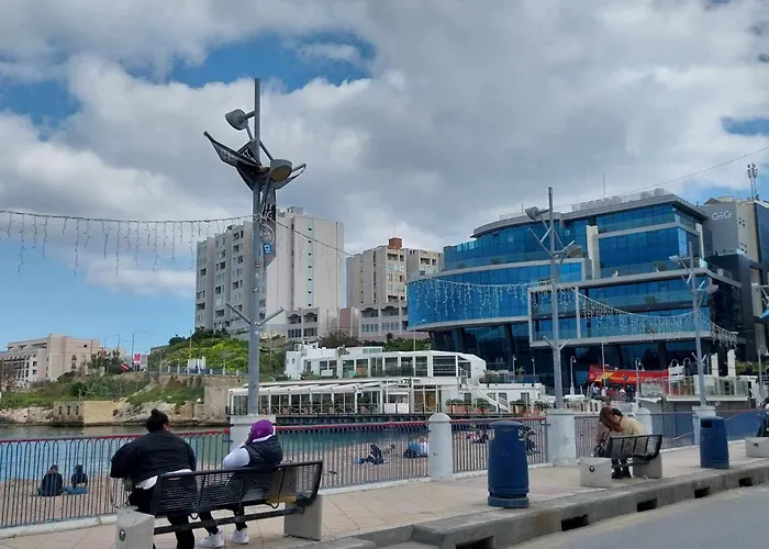 Apartamento Luxury 9 Person A Walk To Paceville's Nightlife Is-Swieqi