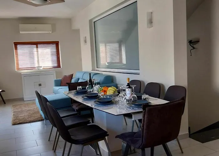 Apartamento Luxury 9 Person A Walk To Paceville's Nightlife Is-Swieqi