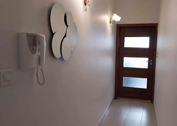 Luxury 9 Person A Walk To Paceville's Nightlife Is-Swieqi