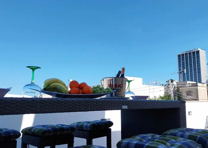 Luxury 9 Person A Walk To Paceville's Nightlife Apartamento