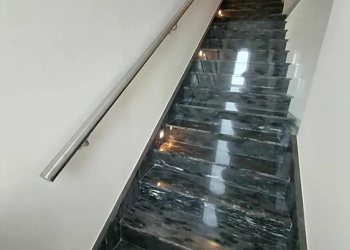 Apartamento Luxury 9 Person A Walk To Paceville's Nightlife *